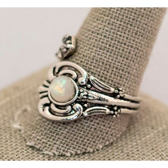 Size 11 intricate victorian vintage ring (C1) - Picture 2 of 3